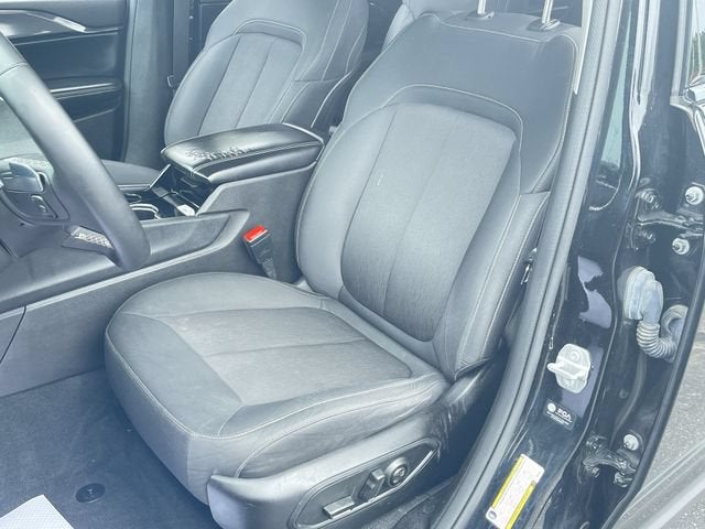 2022 Jeep Grand Cherokee L Laredo 4x4