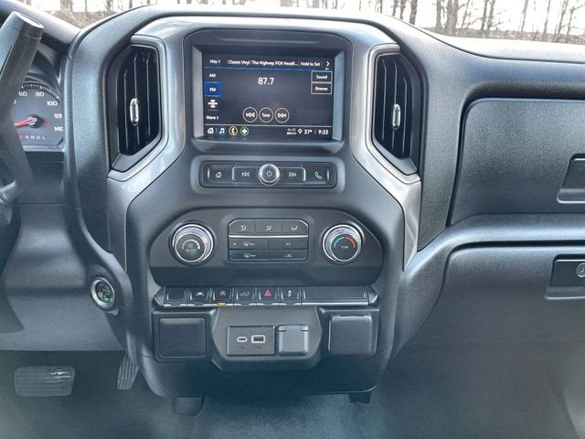 2025 Chevrolet Silverado 1500 Custom