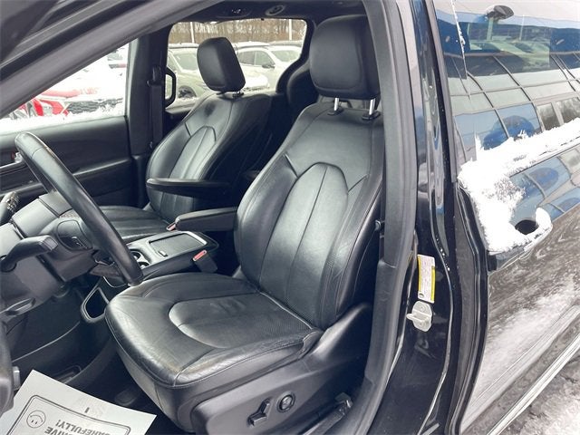 2019 Chrysler Pacifica Touring L Plus 35th Anniversary