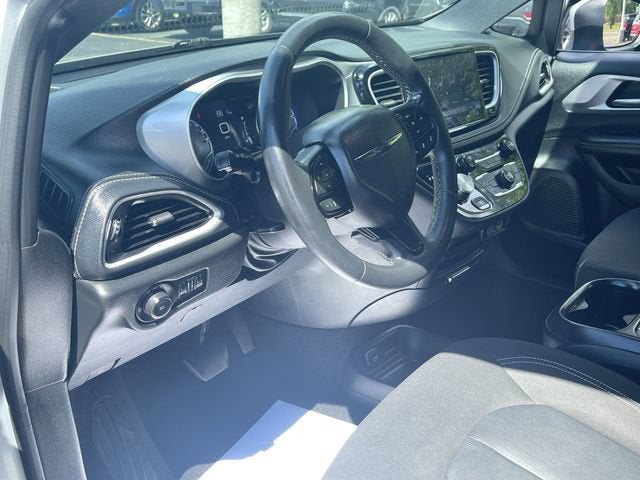 2023 Chrysler Pacifica Touring
