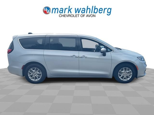 2023 Chrysler Pacifica Touring