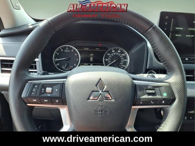 2025 Mitsubishi Outlander SE