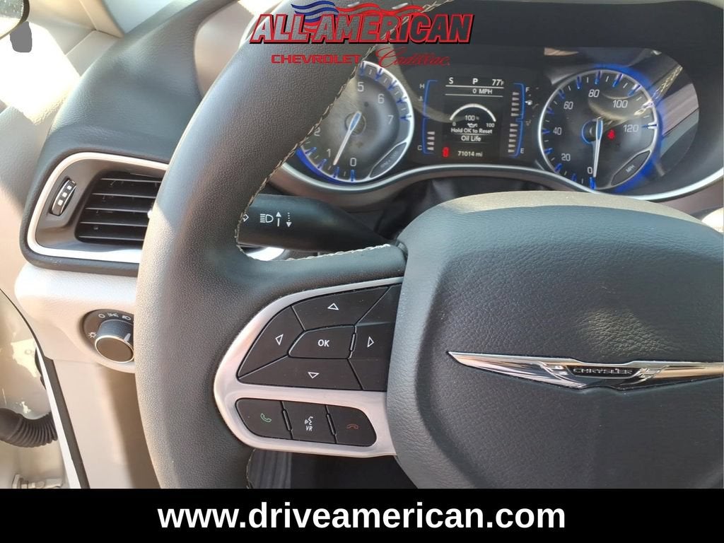 2023 Chrysler Voyager LX