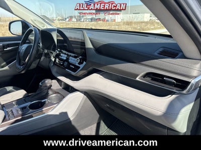 2022 Toyota Highlander Hybrid Limited