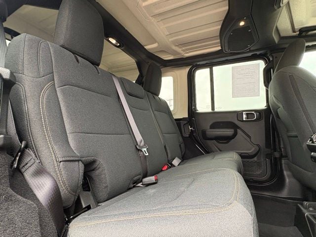 2025 Jeep Wrangler 4-Door Summit 4x4