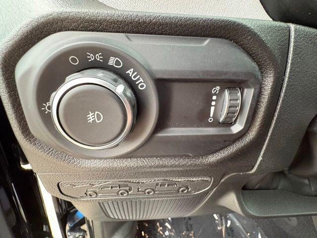 2025 Jeep Wrangler 4-Door Summit 4x4