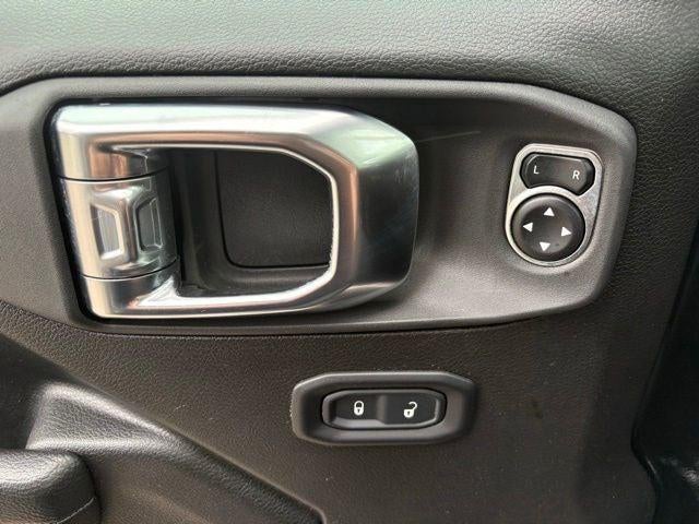2025 Jeep Wrangler 4-Door Summit 4x4