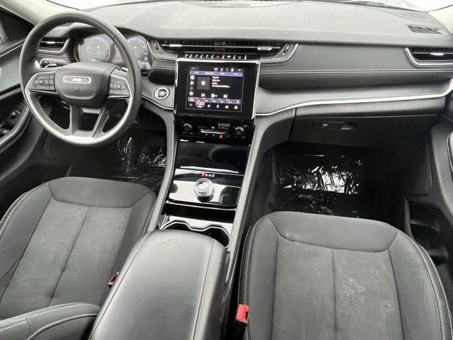 2023 Jeep Grand Cherokee L Laredo 4x4