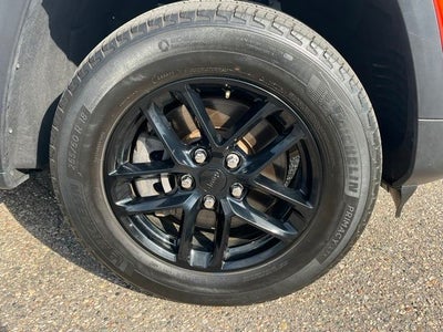 2023 Jeep Grand Cherokee L Laredo 4x4