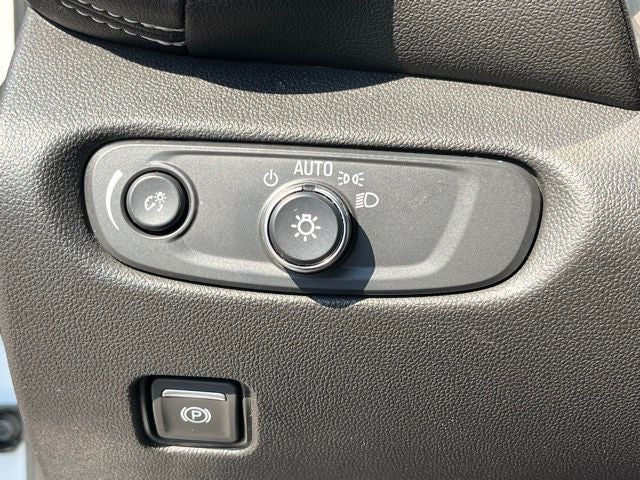 2025 Chevrolet Blazer AWD 2LT