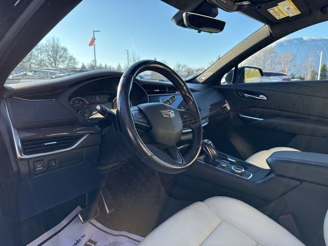 2019 Cadillac XT4 Sport