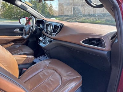 2020 Chrysler Pacifica Hybrid Limited