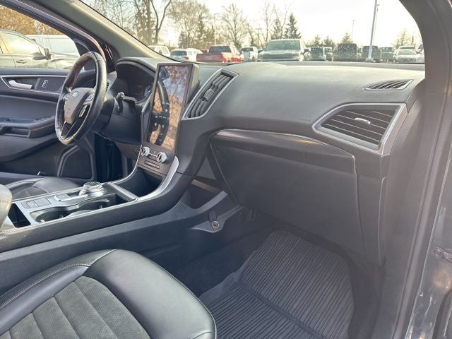 2022 Ford Edge ST Line