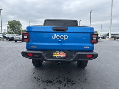 2022 Jeep Gladiator Overland