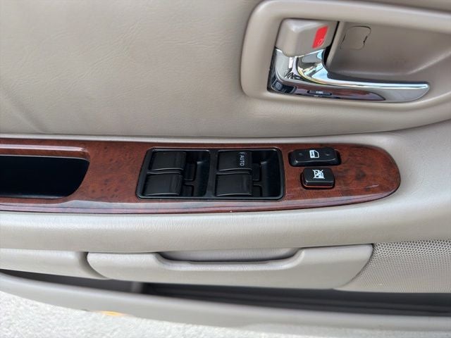 2003 Toyota Avalon XLS