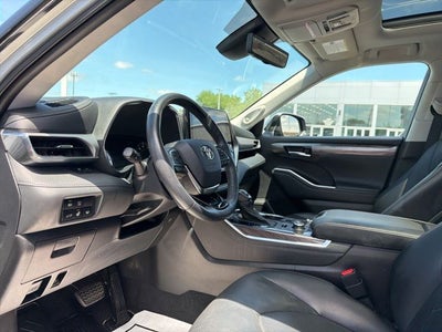 2021 Toyota Highlander Platinum