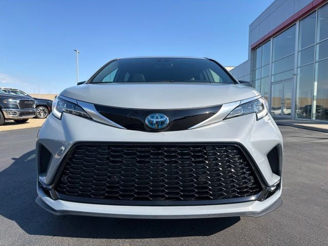 2023 Toyota Sienna XSE 7 Passenger