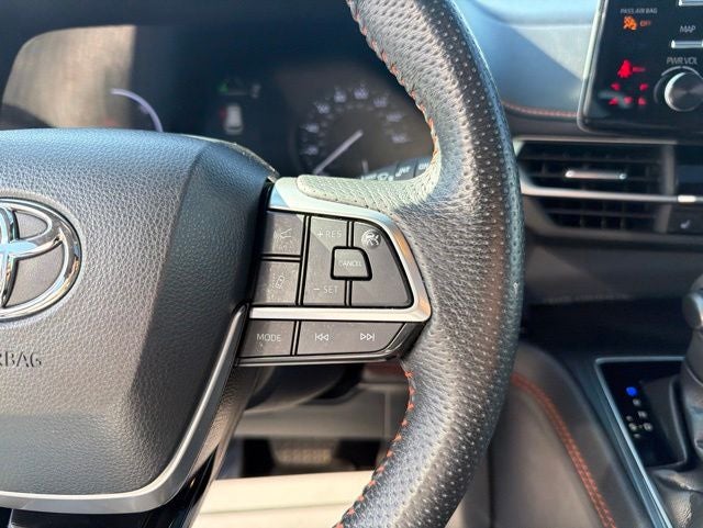 2023 Toyota Sienna XSE 7 Passenger