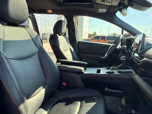 2023 Toyota Sienna XSE 7 Passenger