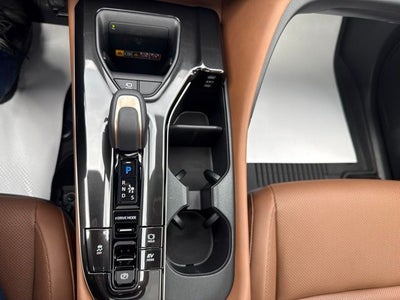 2025 Toyota Crown Signia Limited
