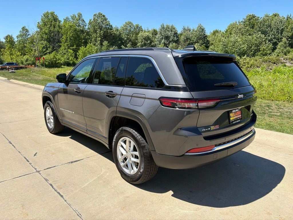 2025 Jeep Grand Cherokee Laredo