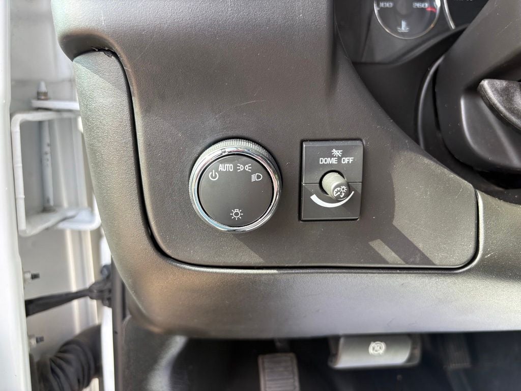 2023 Chevrolet Express 3500 LS Passenger
