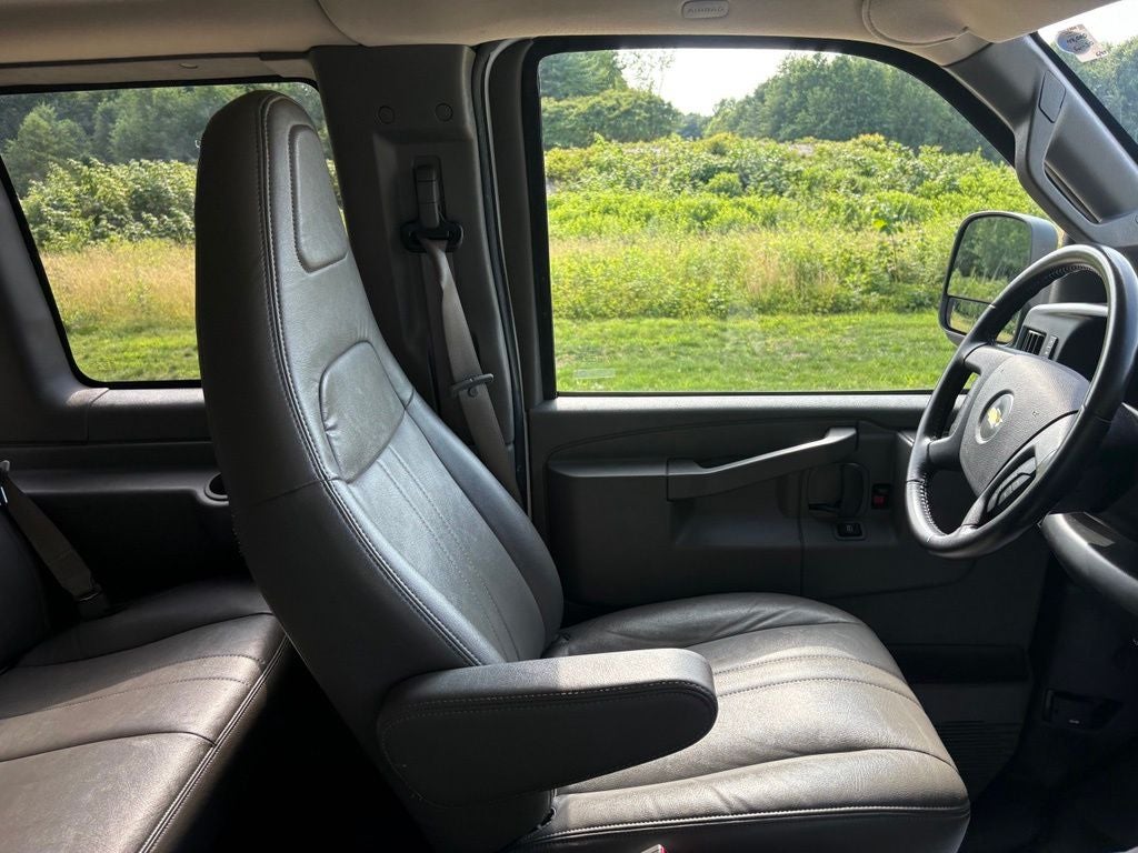 2023 Chevrolet Express 3500 LS Passenger