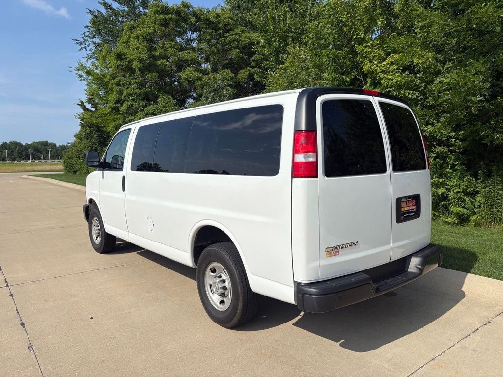 2023 Chevrolet Express 3500 LS Passenger