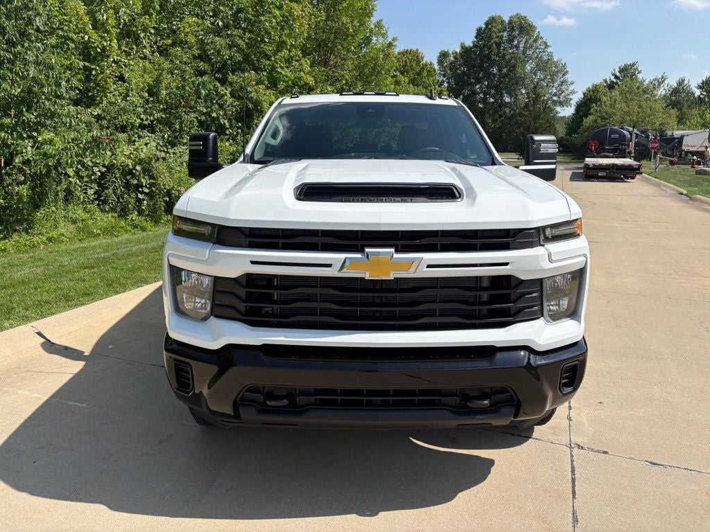 2026 Chevrolet Silverado 2500HD Custom