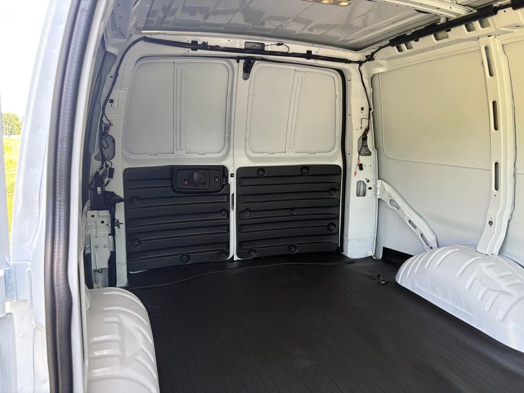 2026 Chevrolet Express 3500 Work Van Cargo