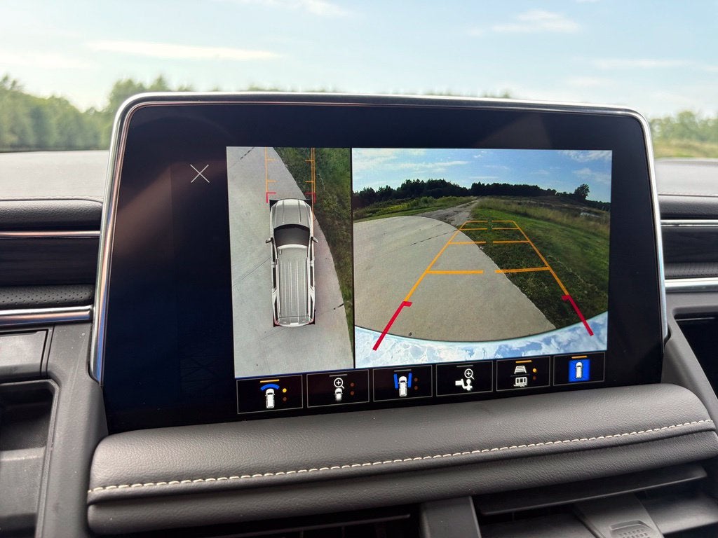 2023 GMC Yukon XL SLT
