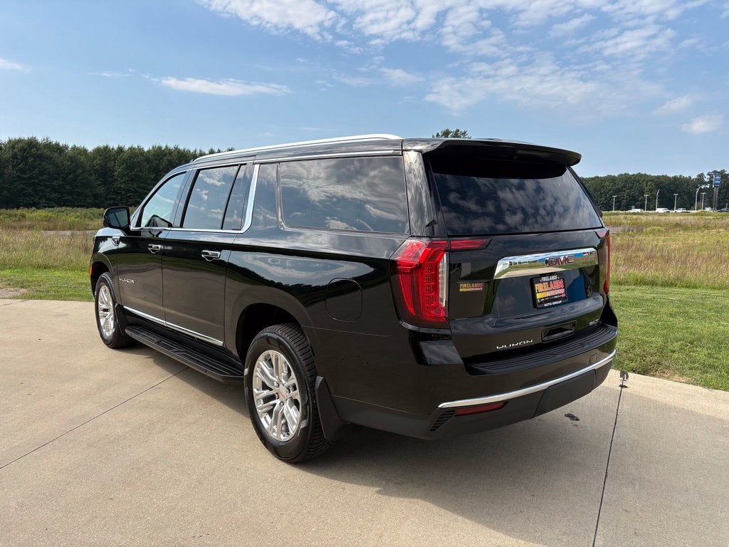 2023 GMC Yukon XL SLT