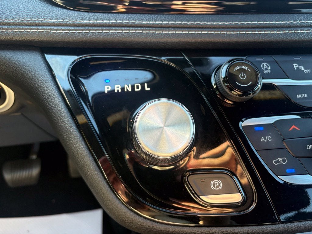 2023 Chrysler Pacifica Touring