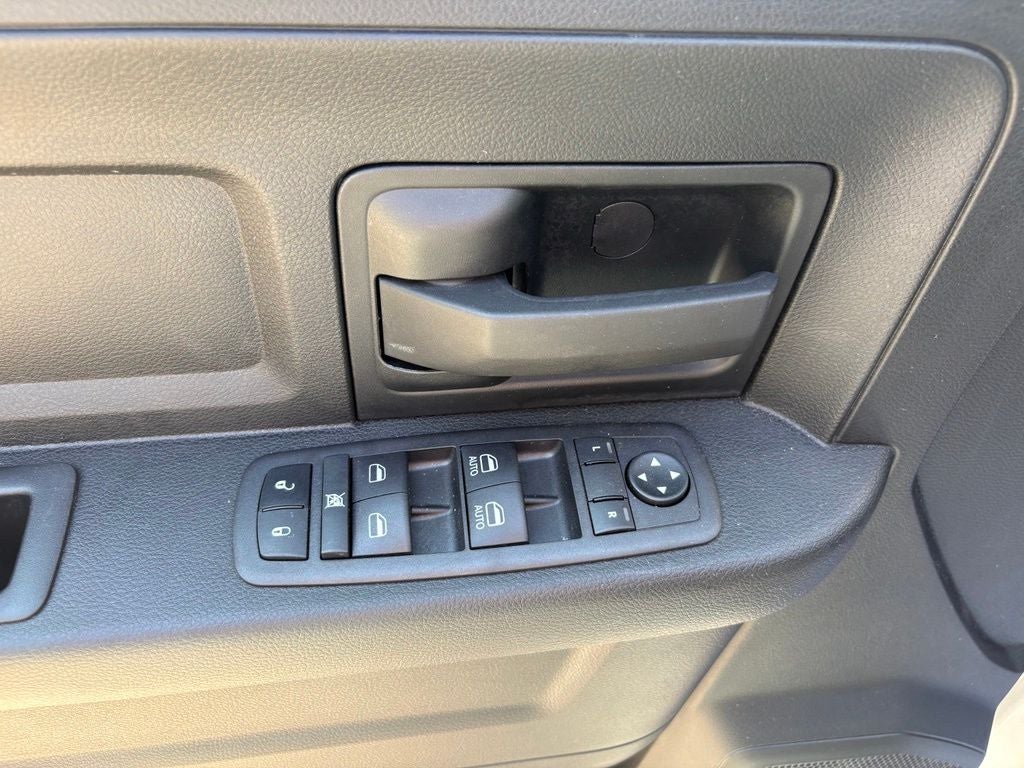 2022 RAM 1500 Classic Tommy Gate