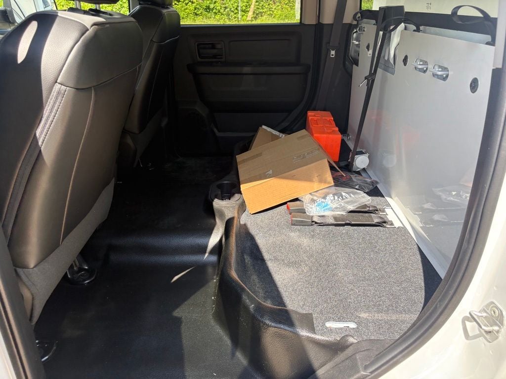 2022 RAM 1500 Classic Tommy Gate
