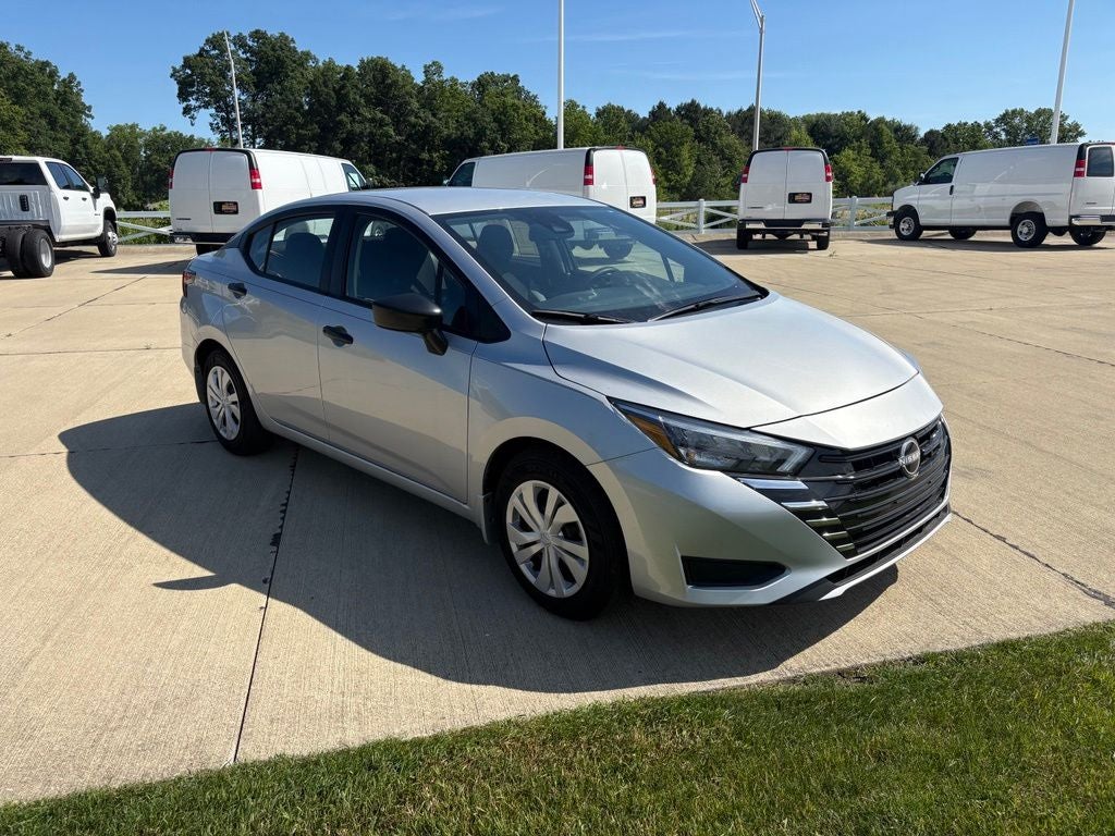 2025 Nissan Versa 1.6 S