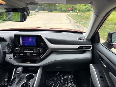 2024 Toyota Highlander XLE
