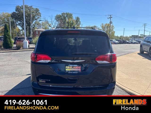 2017 Chrysler Pacifica Touring L Plus