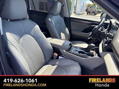 2022 Toyota Highlander Hybrid Limited