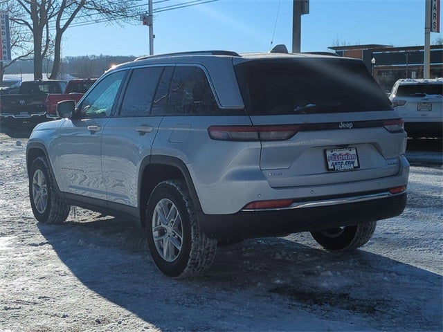 2024 Jeep Grand Cherokee Laredo