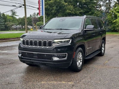 2023 Jeep Wagoneer Base