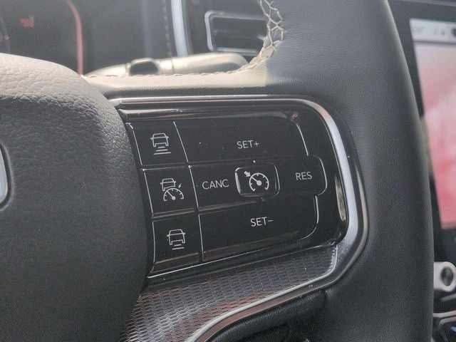 2023 Jeep Grand Wagoneer Base