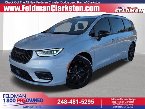 2024 Chrysler Pacifica Touring L