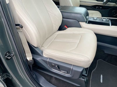 2022 Ford Expedition Max Platinum