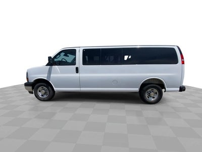 2025 Chevrolet Express 3500 LT Passenger