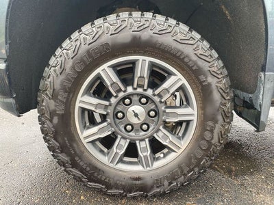 2022 Chevrolet Silverado 1500 LTD Custom Trail Boss