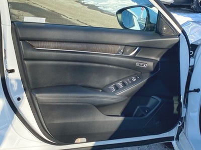 2019 Honda Accord Touring 2.0T