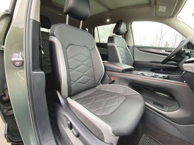 2024 Volkswagen Atlas 2.0T Peak Edition SEL
