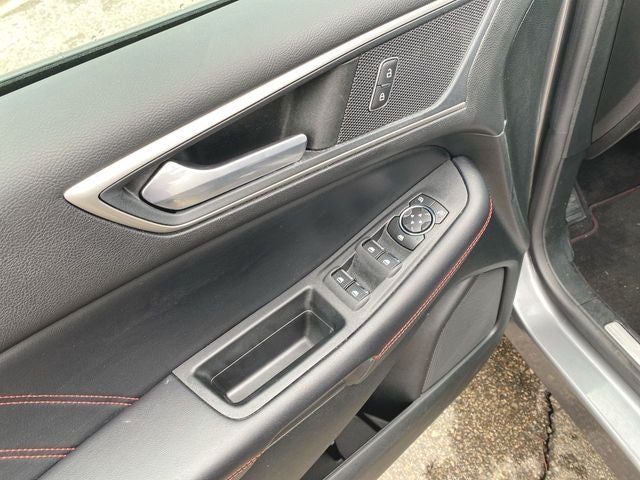 2022 Ford Edge ST Line