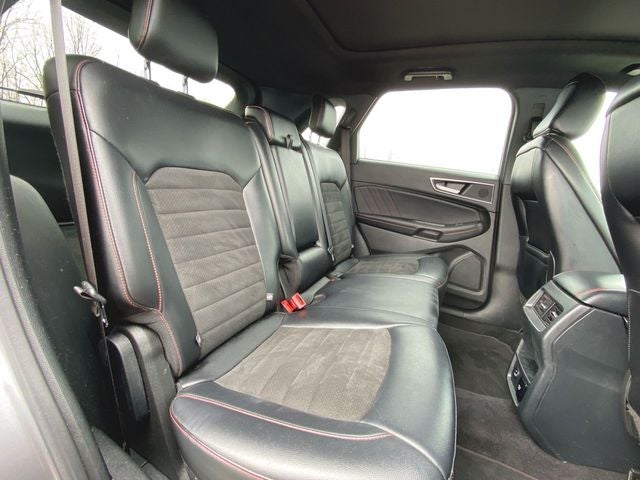 2022 Ford Edge ST Line